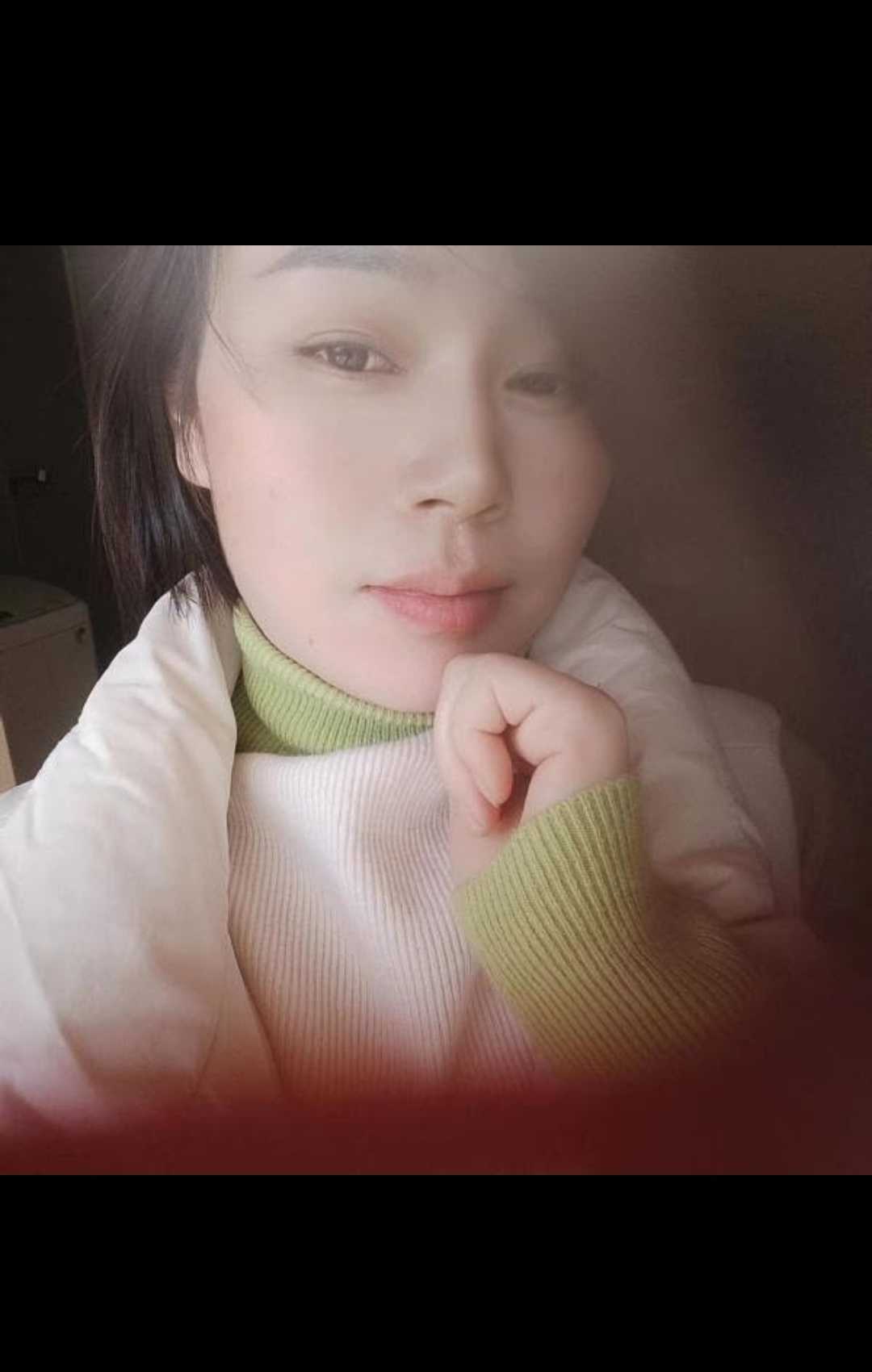 中山黑丝性感少妇